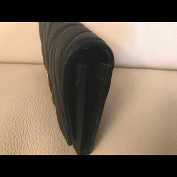 KATE SPADE Quilted Black Wristlet - Picture 5 of 7